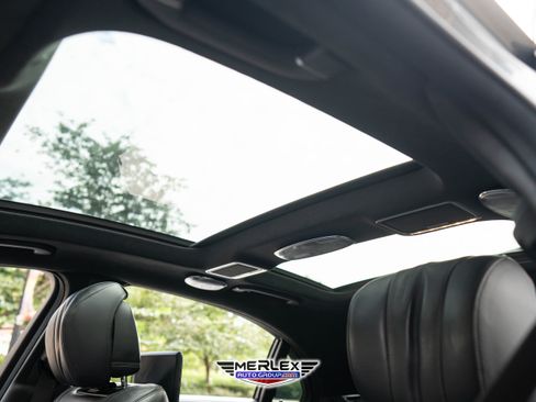 Used 2019 Mercedes-Benz S 560 4MATIC Sedan w/ Premium Package image 43