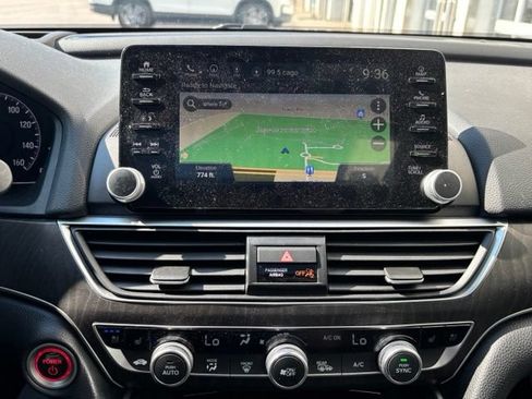 Used 2019 Honda Accord Touring image 13