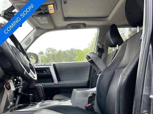 Used 2011 Toyota 4Runner SR5 image 3