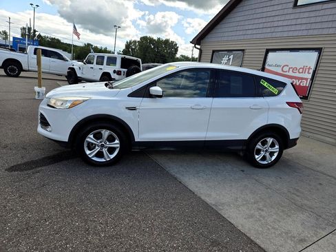 Used 2016 Ford Escape SE image 8