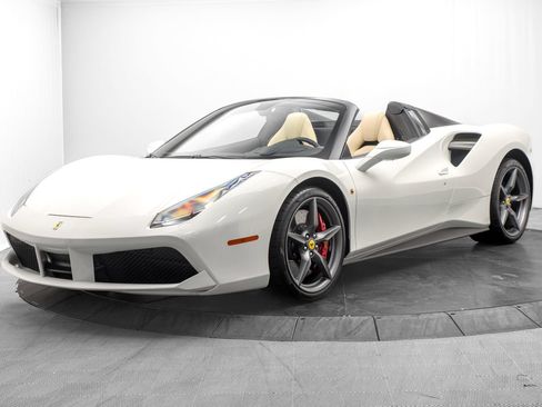 Used 2018 Ferrari 488 Spider RWD image 7