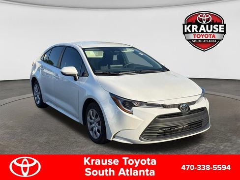 Used 2026 Toyota Corolla LE FWD image 1