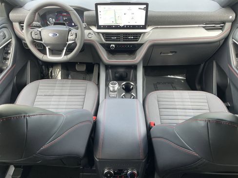 New 2026 Ford Explorer ST-Line w/ ST-Line Street Pack RWD image 15