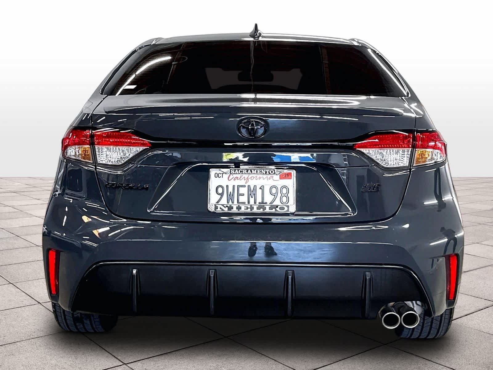 Used 2026 Toyota Corolla SE FWD image 8