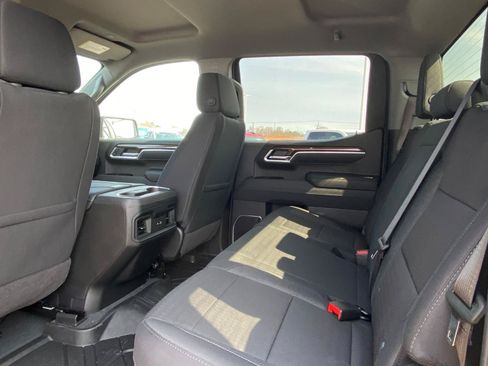 New 2026 Chevrolet Silverado 1500 RST w/ Redline Edition AWD/4WD image 21