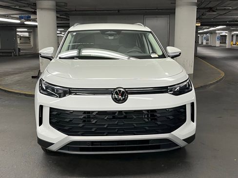 New 2026 Volkswagen Tiguan S FWD image 31
