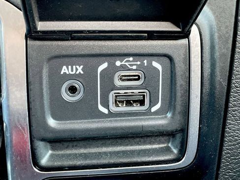 Used 2020 Jeep Wrangler Unlimited Rubicon image 25