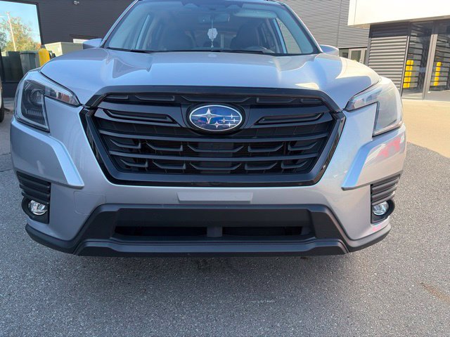 Used 2024 Subaru Forester Limited w/ Pop Package 2 AWD/4WD image 5