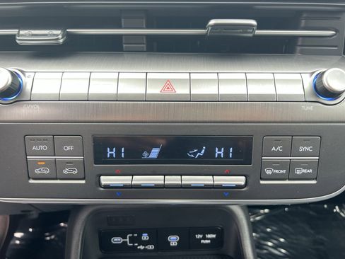 Used 2025 Hyundai Kona SEL FWD image 28