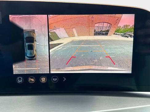 New 2026 Cadillac Vistiq Luxury w/ LPO, Floor Liner Package image 22