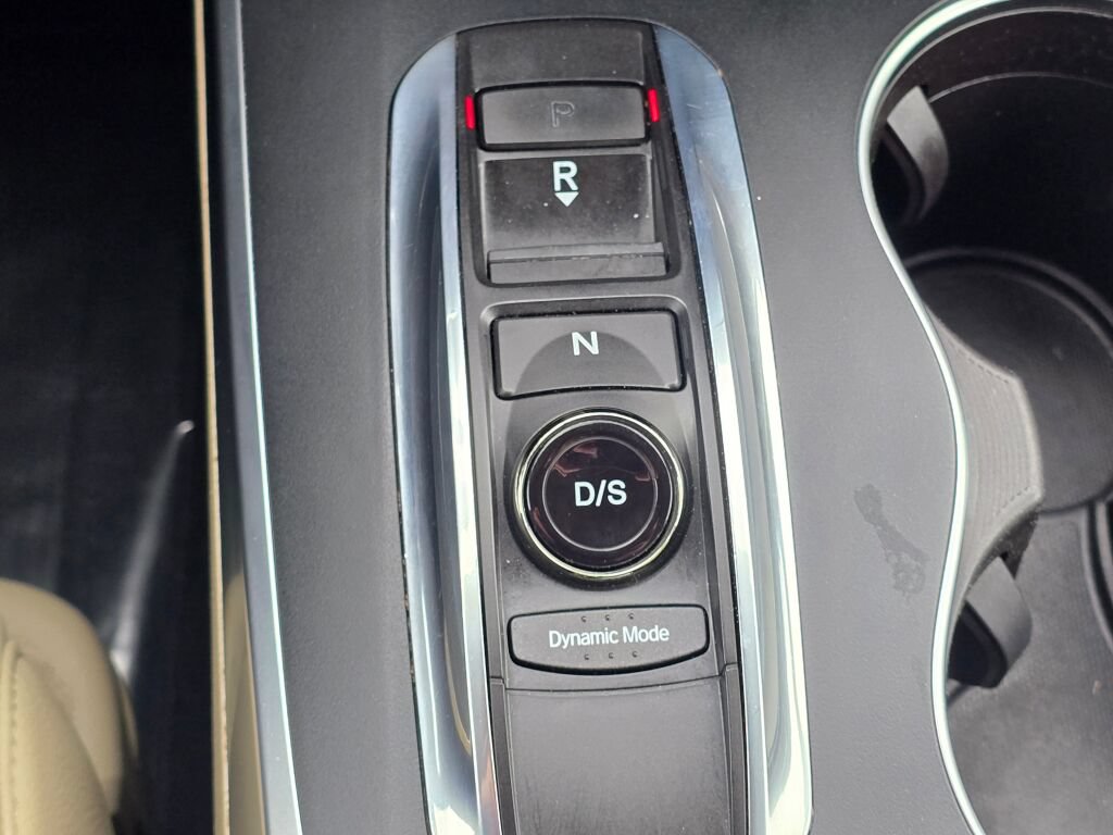 Used 2017 Acura MDX SH-AWD image 38