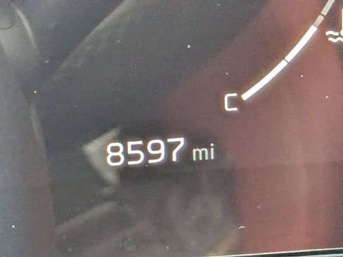 Used 2024 Kia Sportage SX image 31