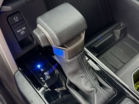 Certified 2025 Toyota Tundra SR5 AWD/4WD image 18