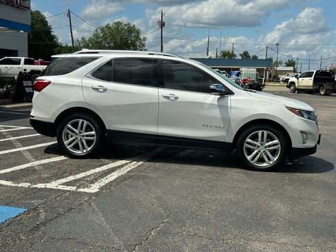 Used 2020 Chevrolet Equinox Premier FWD image 4