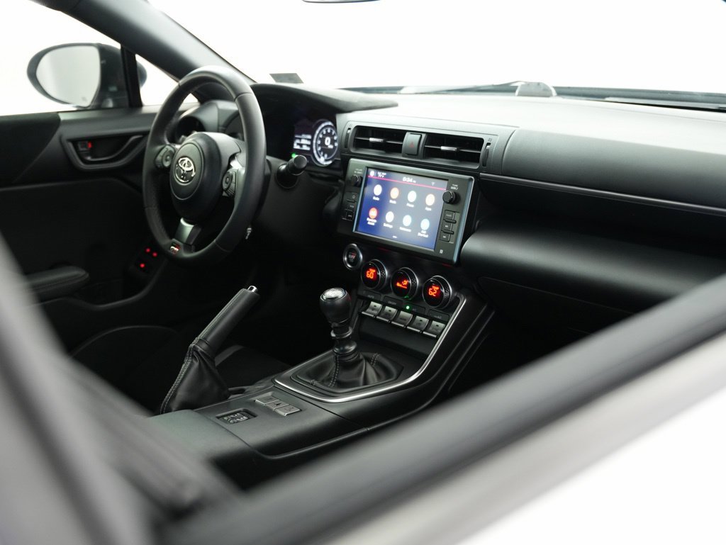 Used 2023 Toyota GR86 Premium w/ ALL Weather Mat Package (TMS) RWD image 5
