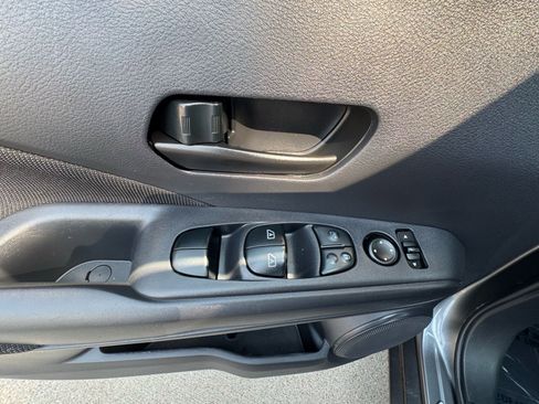 Used 2024 Nissan Kicks S image 25