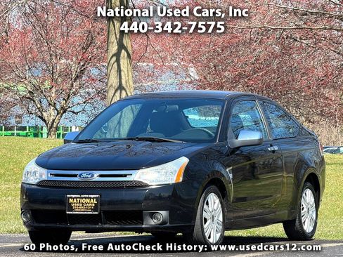 Used 2009 Ford Focus SE image 1