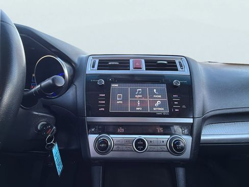 Used 2016 Subaru Legacy 2.5i Premium image 11