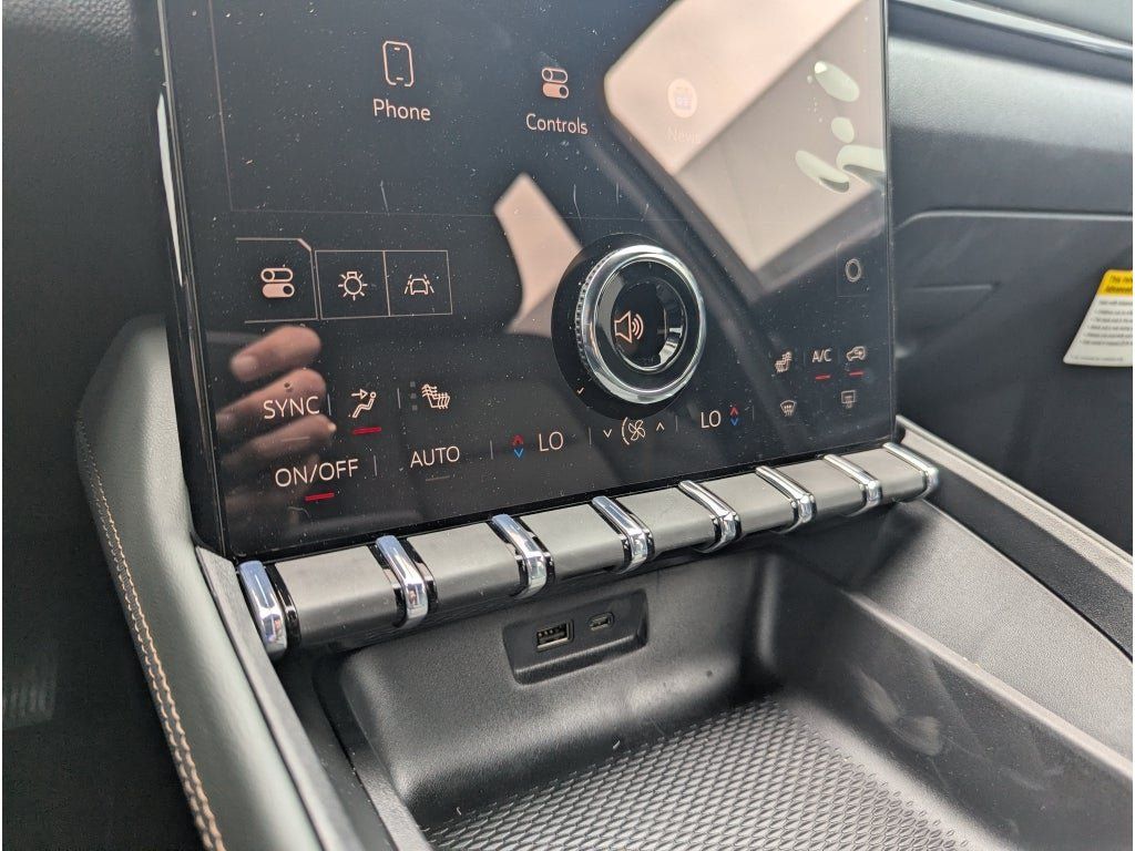 New 2026 GMC Terrain AT4 w/ Technology Package II AWD/4WD image 22