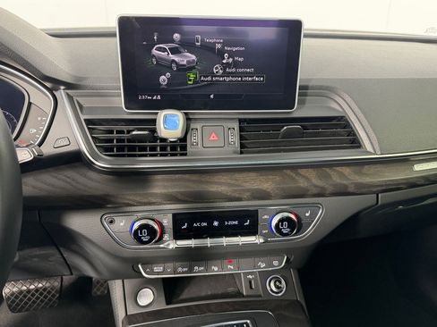 Used 2019 Audi Q5 Prestige w/ Prestige Package image 25