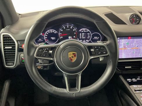 Used 2019 Porsche Cayenne AWD/4WD image 16