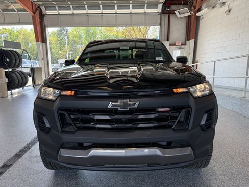 New 2026 Chevrolet Colorado Trail Boss AWD/4WD image 2