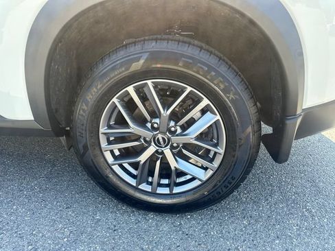 Used 2023 Nissan Rogue S AWD/4WD image 15