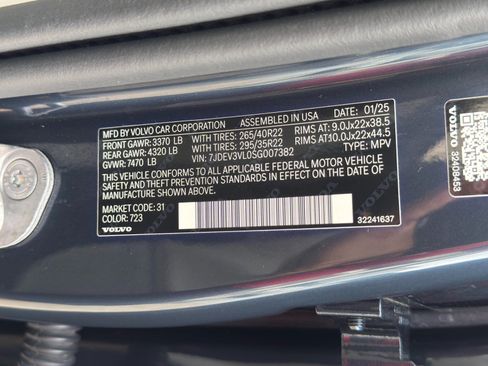 Used 2025 Volvo EX90 Ultra AWD/4WD image 47