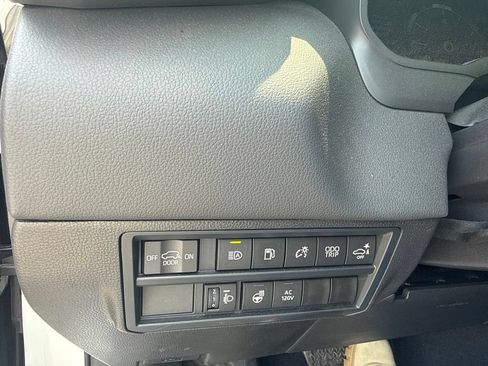 Used 2026 Toyota Sequoia Limited AWD/4WD image 9