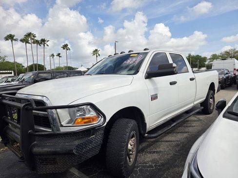 Used 2012 RAM 2500 ST w/ Chrome Appearance Group image 3