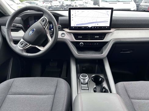 Used 2026 Ford Explorer Active AWD/4WD image 16