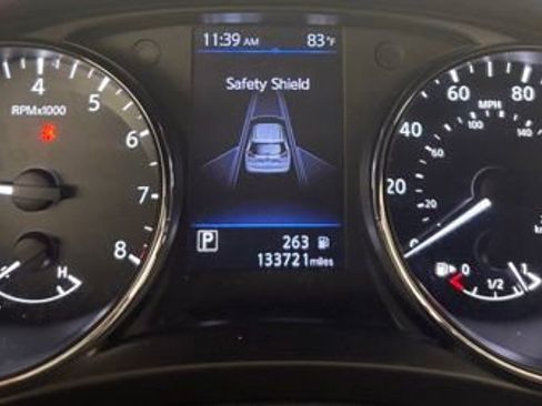 Used 2018 Nissan Rogue SL FWD image 31