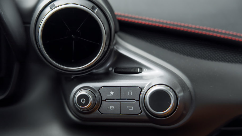 Certified 2021 Ferrari F8 Tributo RWD image 23