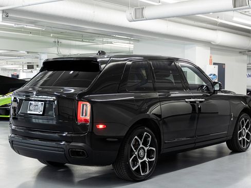 Used 2024 Rolls-Royce Cullinan Black Badge w/ Driver's Package AWD/4WD image 6