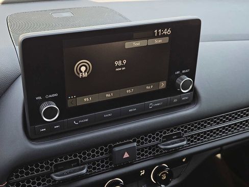 Used 2024 Honda HR-V Sport image 17