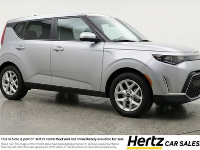 Used 2025 Kia Soul LX w/ LX Technology Package