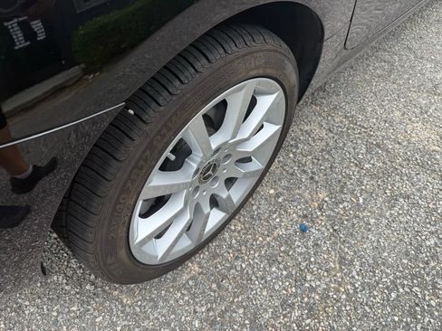 Used 2018 Mercedes-Benz SLC 300 image 12