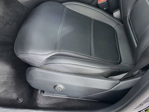 Used 2023 Mercedes-Benz GLC 300 4MATIC w/ Exclusive Trim Package image 25