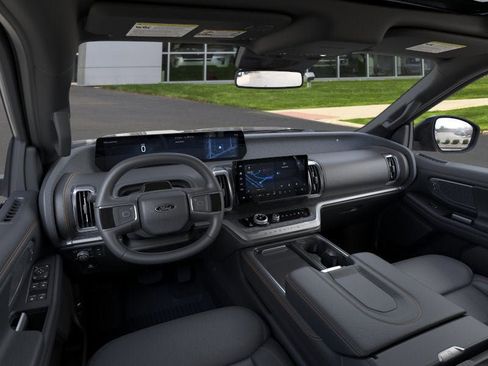 New 2026 Ford Expedition Tremor image 9