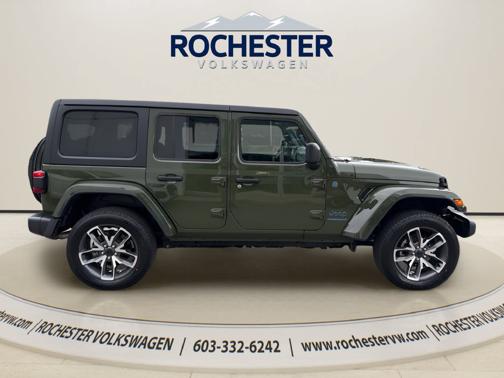 Used 2024 Jeep Wrangler Unlimited w/ Convenience Group AWD/4WD image 7