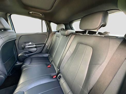 Used 2021 Mercedes-Benz GLA 250 image 25
