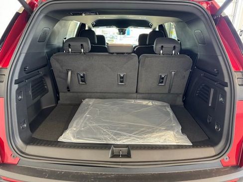 New 2026 Chevrolet Traverse LT w/ Driver Confidence Package AWD/4WD image 37