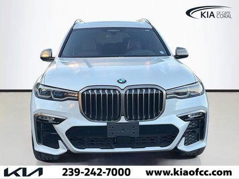 Used 2022 BMW X7 M50i image 8