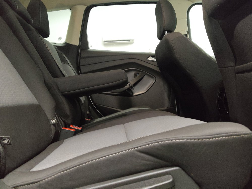 Used 2018 Ford Escape SE w/ Ford Safe & Smart Package AWD/4WD image 19