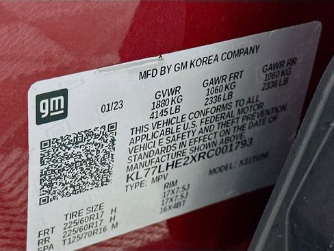 Used 2024 Chevrolet Trax LT w/ Sunroof Package image 31