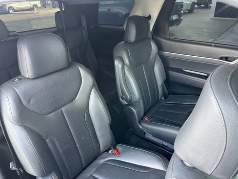 Used 2021 Hyundai Palisade SEL w/ Premium Package image 18
