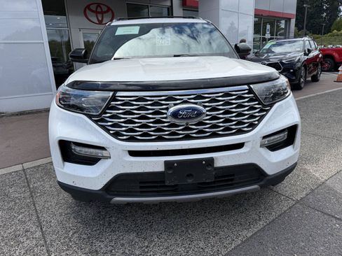 Used 2022 Ford Explorer Platinum w/ Equipment Group 601A AWD/4WD image 9