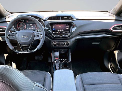 Used 2023 Chevrolet TrailBlazer RS w/ Technology Package AWD/4WD image 17