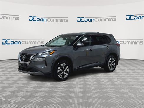 Used 2021 Nissan Rogue SV image 5