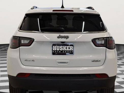 Used 2022 Jeep Compass Latitude w/ Sun and Sound Group image 11